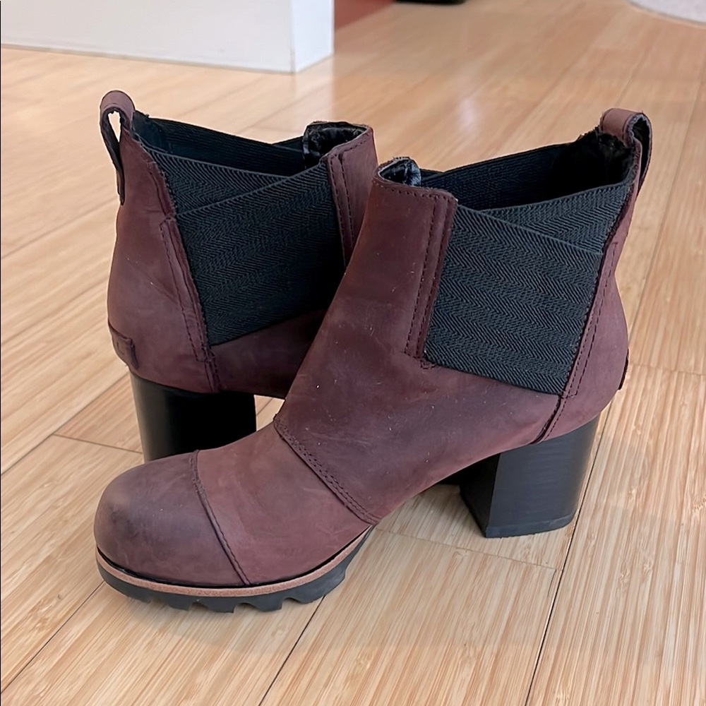 Women's maroon Ankle Bootie heels